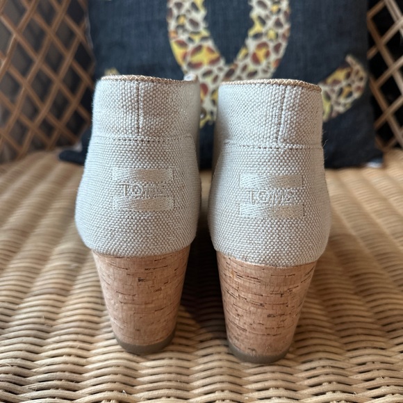 Toms Wedges Espadrille Booties - Picture 4 of 7